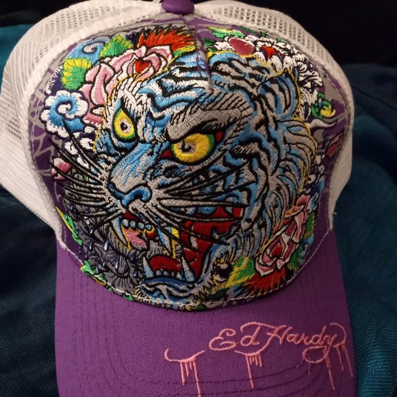 Ed Hardy Snapback Hat NWT - Picture 2 of 5